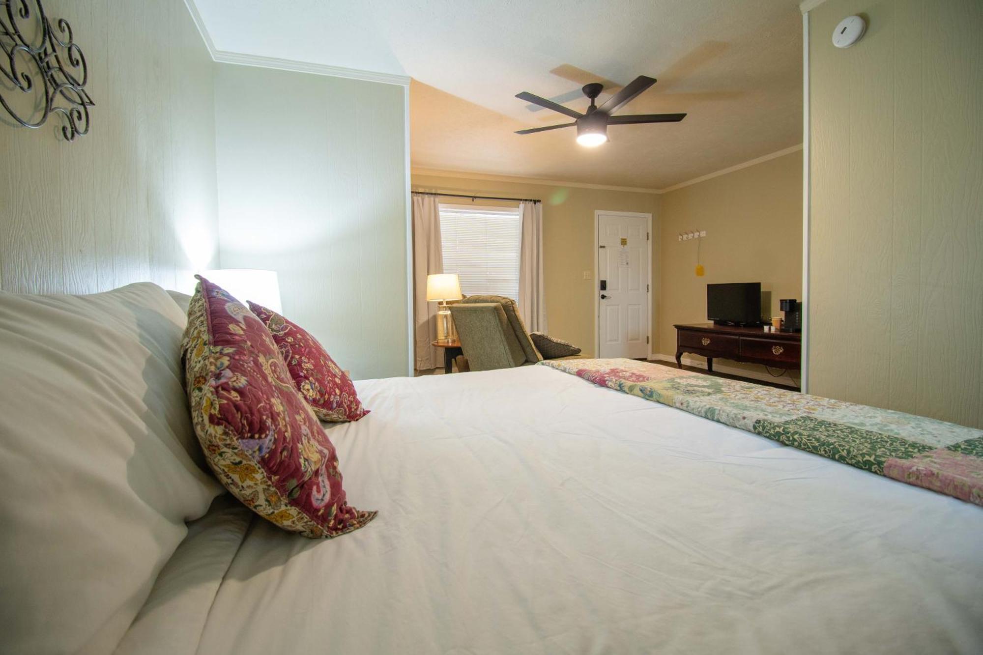 Carlton Marion Inn Yellville Номер фото